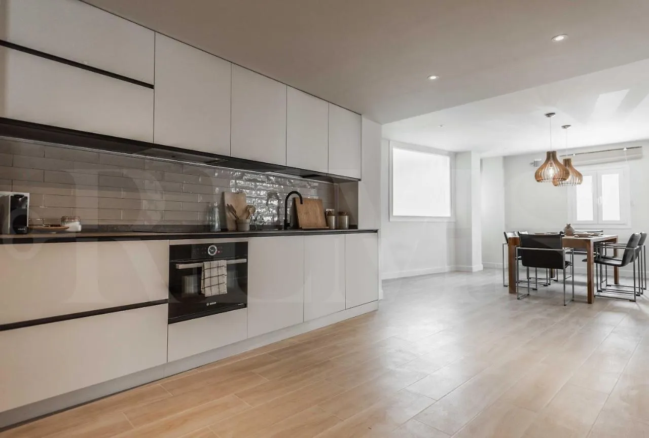Idyllic And Spacious Apartment With Parking - Center By Rems Malaga